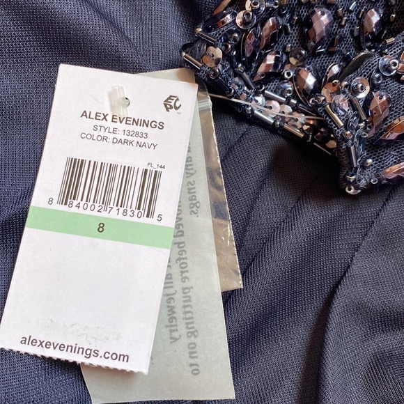 Alex Evenings Illusion Embellished 3/4 Sleeve Ruched A-Line Gown in Dark Navy - Picture 14 of 14